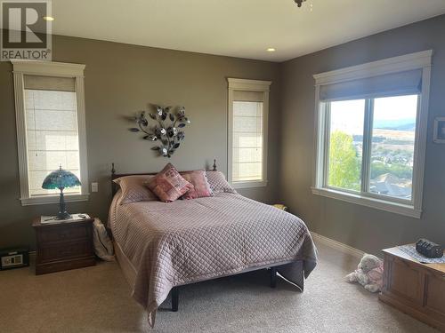 1042 Mt Ida Drive, Vernon, BC - Indoor Photo Showing Bedroom