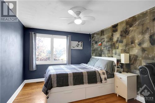 904 Smyth Road, Ottawa, ON - Indoor Photo Showing Bedroom