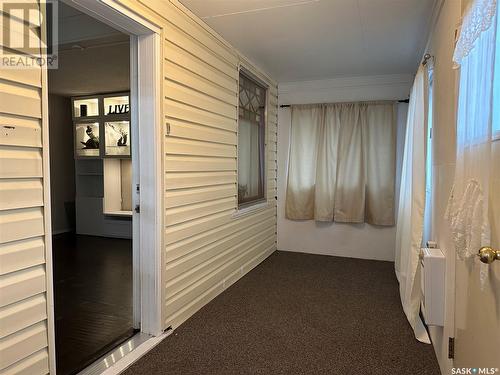 932 9Th Avenue Sw, Moose Jaw, SK - Indoor Photo Showing Other Room