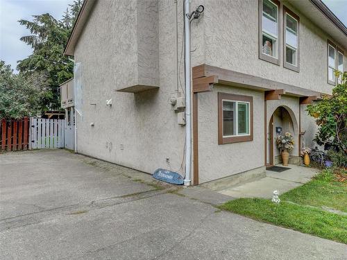 524 Stornoway Dr, Colwood, BC 