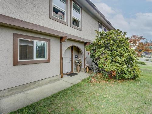 524 Stornoway Dr, Colwood, BC 