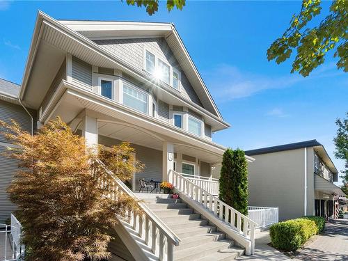 104-231 2Nd Ave, Qualicum Beach, BC - Outdoor With Deck Patio Veranda