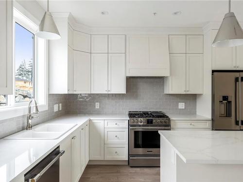 7052 Brailsford Pl, Sooke, BC - Indoor Photo Showing Kitchen With Stainless Steel Kitchen With Double Sink With Upgraded Kitchen