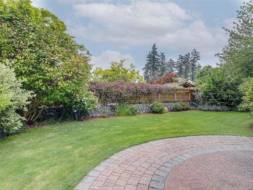 1204 Ocean Park Lane, Saanich, BC 