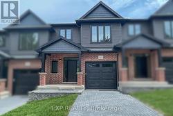 422 OLD WONDERLAND ROAD  London, ON N6K 3R2