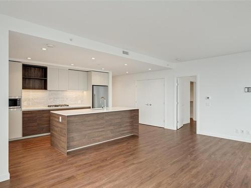 401-369 Tyee Rd, Victoria, BC - Indoor Photo Showing Kitchen With Upgraded Kitchen