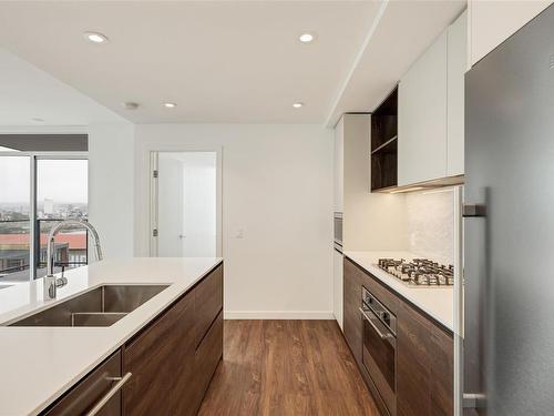 401-369 Tyee Rd, Victoria, BC - Indoor Photo Showing Kitchen With Double Sink With Upgraded Kitchen