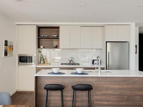 407-363 Tyee Rd, Victoria, BC - Indoor Photo Showing Kitchen With Upgraded Kitchen