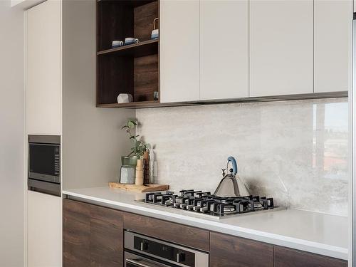 407-363 Tyee Rd, Victoria, BC - Indoor Photo Showing Kitchen