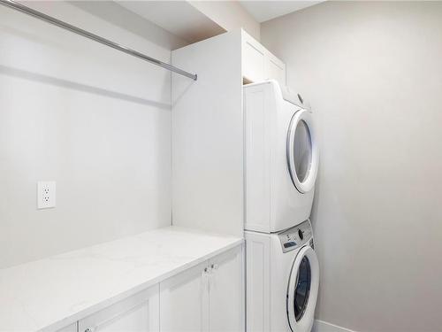 7050 Brailsford Pl, Sooke, BC - Indoor Photo Showing Laundry Room