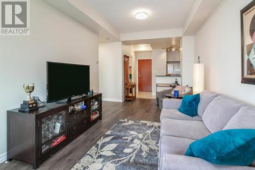 3108 - 300 Bloor Street E, Toronto (Rosedale-Moore Park), ON - Indoor Photo Showing Living Room