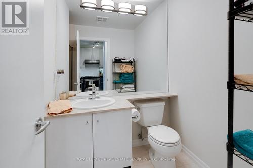 3108 - 300 Bloor Street E, Toronto (Rosedale-Moore Park), ON - Indoor Photo Showing Bathroom