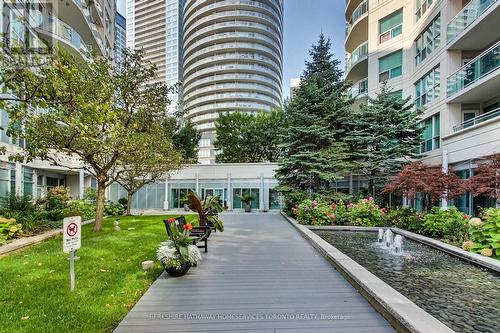 209 - 600 Queens Quay W, Toronto (Waterfront Communities), ON - Outdoor With Balcony With Facade