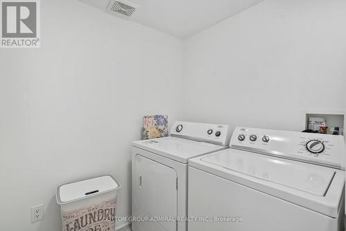 12 - 20 Mendelssohn Street, Toronto (Clairlea-Birchmount), ON - Indoor Photo Showing Laundry Room