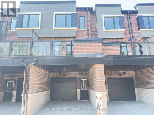 1539 Midland Avenue, Toronto (Bendale), ON - Outdoor