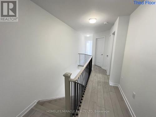 1539 Midland Avenue, Toronto (Bendale), ON - Indoor Photo Showing Other Room