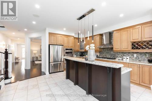 90 Boswell Road, Markham, ON - Indoor Photo Showing Kitchen With Upgraded Kitchen