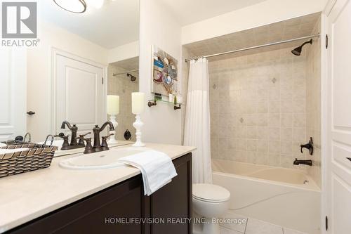 90 Boswell Road, Markham, ON - Indoor Photo Showing Bathroom