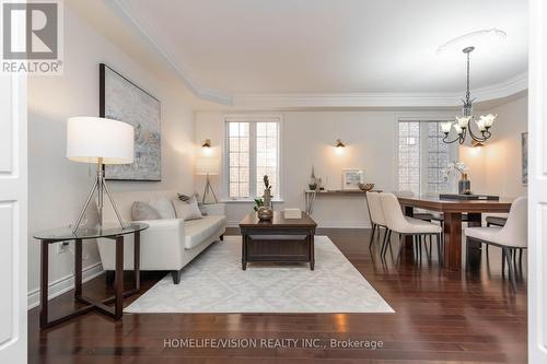 90 Boswell Road, Markham, ON - Indoor Photo Showing Living Room