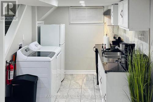 164 Eagle Street, Newmarket (Central Newmarket), ON - Indoor Photo Showing Laundry Room