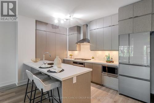 Th 33 - 11750 Ninth Line, Whitchurch-Stouffville (Stouffville), ON - Indoor Photo Showing Kitchen With Stainless Steel Kitchen With Upgraded Kitchen