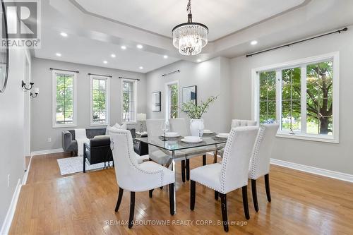 1050 Lonsdale Lane, Oakville (Iroquois Ridge North), ON - Indoor Photo Showing Dining Room