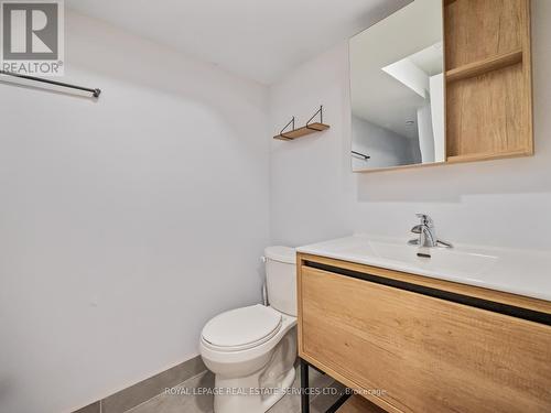 238 Garden Avenue, Toronto (High Park-Swansea), ON - Indoor Photo Showing Bathroom