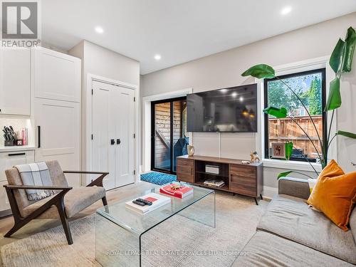 238 Garden Avenue, Toronto (High Park-Swansea), ON - Indoor Photo Showing Living Room