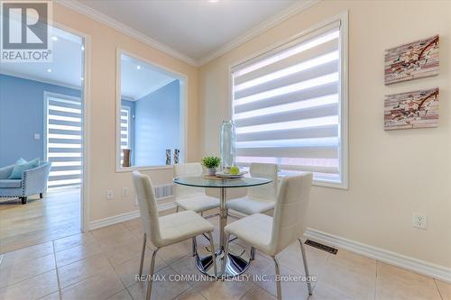 1328 Galesway Boulevard, Mississauga, ON - Indoor Photo Showing Dining Room