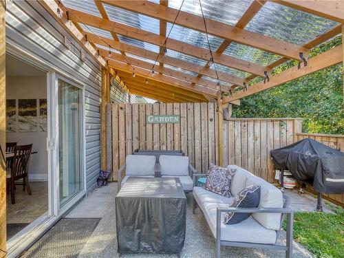 B-534 Ridge Rd, Campbell River, BC - Outdoor With Deck Patio Veranda With Exterior