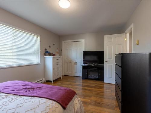 B-534 Ridge Rd, Campbell River, BC - Indoor Photo Showing Bedroom