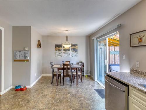 B-534 Ridge Rd, Campbell River, BC - Indoor Photo Showing Dining Room