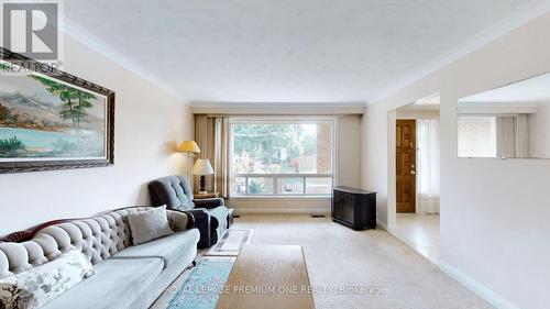 68 Mulholland Avenue, Toronto, ON - Indoor Photo Showing Living Room