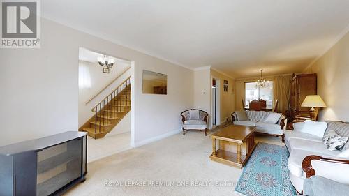 68 Mulholland Avenue, Toronto (Yorkdale-Glen Park), ON - Indoor Photo Showing Living Room