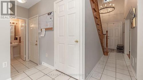 14 Wetmeadow Drive, Brampton (Fletcher'S Meadow), ON - Indoor