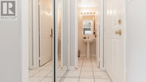 14 Wetmeadow Drive, Brampton (Fletcher'S Meadow), ON - Indoor Photo Showing Bathroom