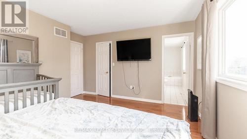 14 Wetmeadow Drive, Brampton (Fletcher'S Meadow), ON - Indoor Photo Showing Bedroom