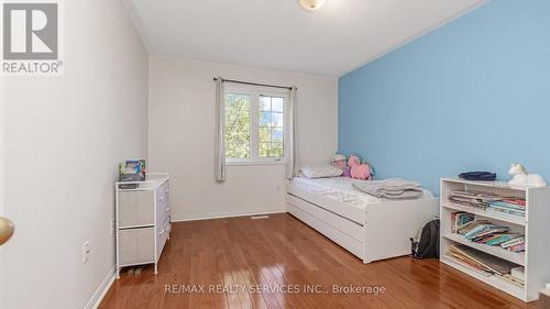 14 Wetmeadow Drive, Brampton (Fletcher'S Meadow), ON - Indoor Photo Showing Bedroom