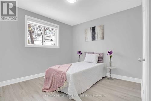 11 Ava Court, Brampton (Avondale), ON - Indoor Photo Showing Bedroom