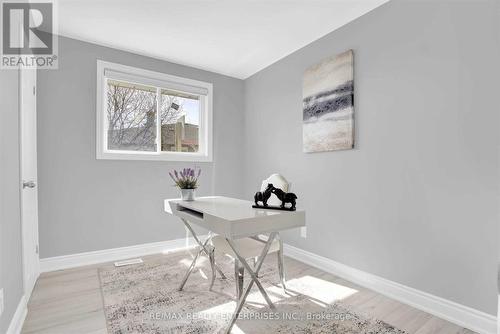 11 Ava Court, Brampton (Avondale), ON - Indoor Photo Showing Dining Room