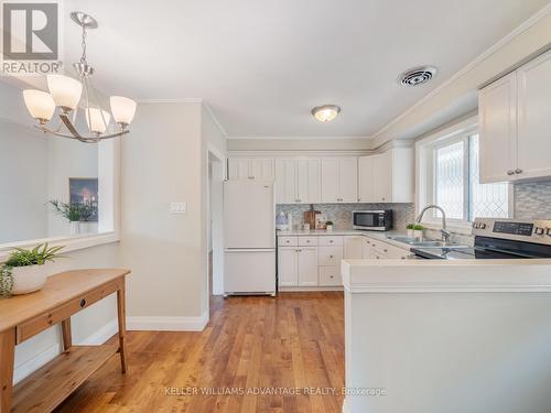 88 Wellesworth Drive, Toronto, ON - Indoor Photo Showing Kitchen