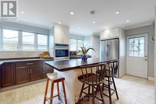 17 The Wishbone, Toronto, ON - Indoor Photo Showing Kitchen