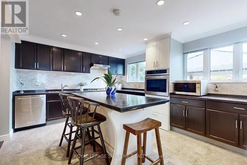 17 The Wishbone, Toronto, ON - Indoor Photo Showing Kitchen With Upgraded Kitchen