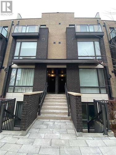 59 - 28 Fieldway Road, Toronto (Islington-City Centre West), ON - Outdoor