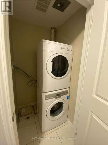 59 - 28 Fieldway Road, Toronto (Islington-City Centre West), ON - Indoor Photo Showing Laundry Room