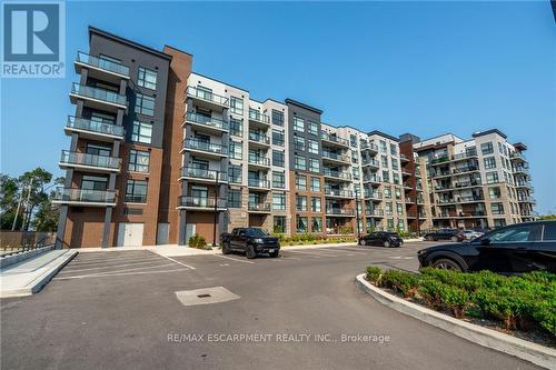 321 - 600 North Service Road, Hamilton (Lakeshore), ON - Outdoor With Facade