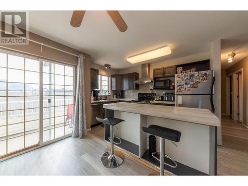 13-1876 Tranquille Rd, Kamloops, BC - Indoor Photo Showing Kitchen