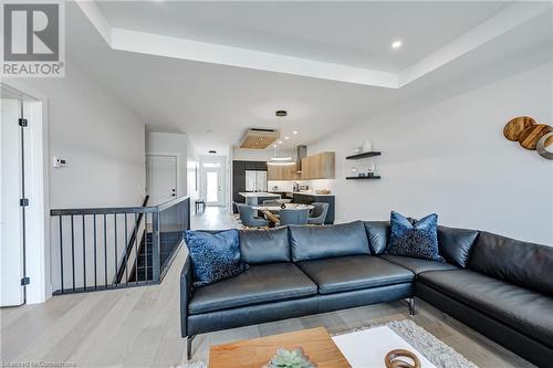 269 Pittock Park Road Unit# 12, Woodstock, ON - Indoor Photo Showing Living Room