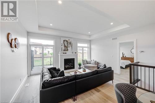 269 Pittock Park Road Unit# 12, Woodstock, ON - Indoor Photo Showing Living Room With Fireplace