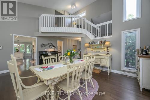 109 Parkview Drive, Thames Centre (Dorchester), ON - Indoor Photo Showing Dining Room